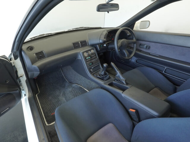 スカイラインGT-R　VスペックⅡ　クリスタルホワイト　BNR32-313459　1298万円