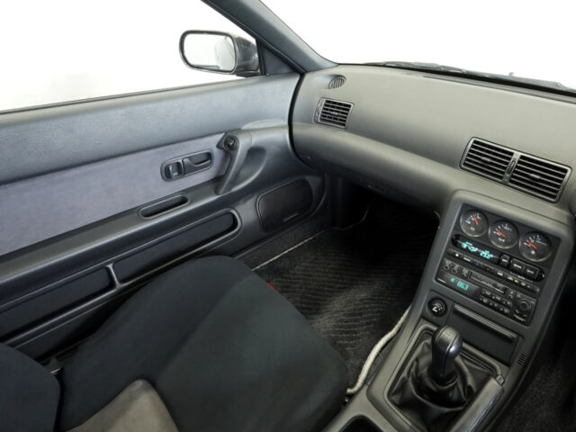 ③NISSAN スカイライン GT-R BNR32 BNR32-309711