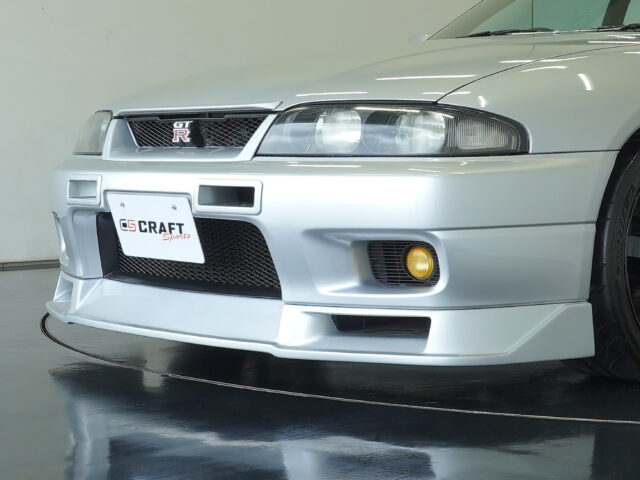スカイライン GT-R BCNR33 スパークシルバー　BCNR33-001538