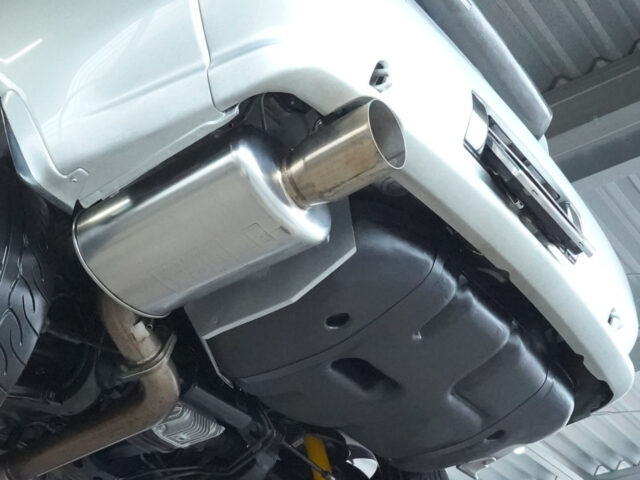 スカイラインGT-R トミーカイラR スパークシルバーメタリック BNR32-301757