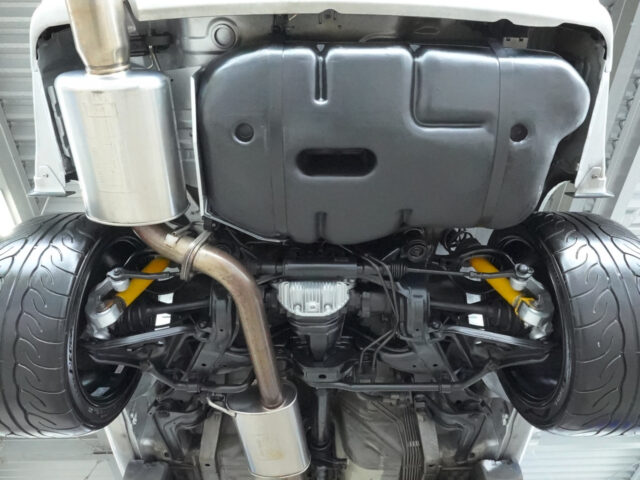 スカイラインGT-R トミーカイラR スパークシルバーメタリック BNR32-301757