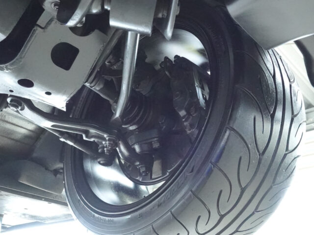 スカイラインGT-R トミーカイラR スパークシルバーメタリック BNR32-301757