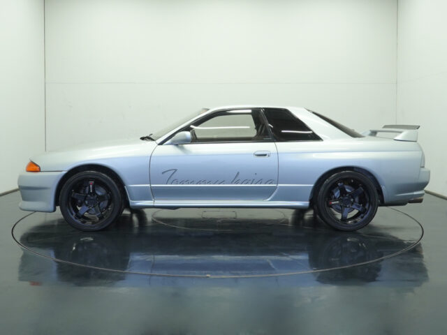 スカイラインGT-R トミーカイラR スパークシルバーメタリック BNR32-301757
