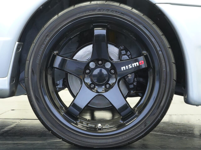 スカイラインGT-R トミーカイラR スパークシルバーメタリック BNR32-301757