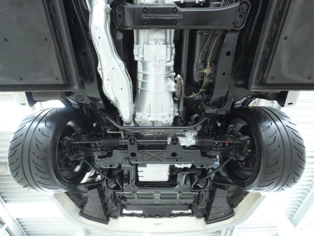 スカイライン GT-R BCNR33 スパークシルバー　BCNR33-001538