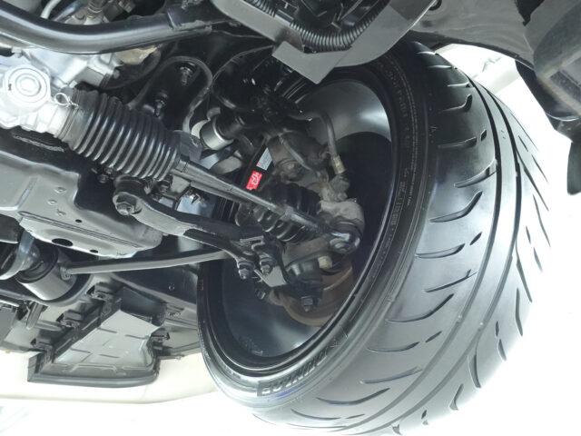 スカイライン GT-R BCNR33 スパークシルバー　BCNR33-001538