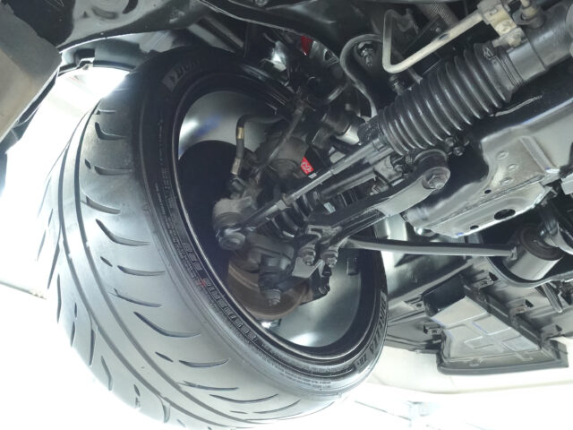 スカイライン GT-R BCNR33 スパークシルバー　BCNR33-001538