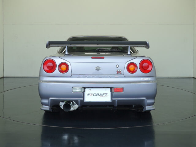 スカイラインGT-R Vスペック アスリートシルバー BNR34-002610