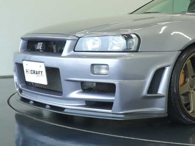 スカイラインGT-R Vスペック アスリートシルバー BNR34-002610