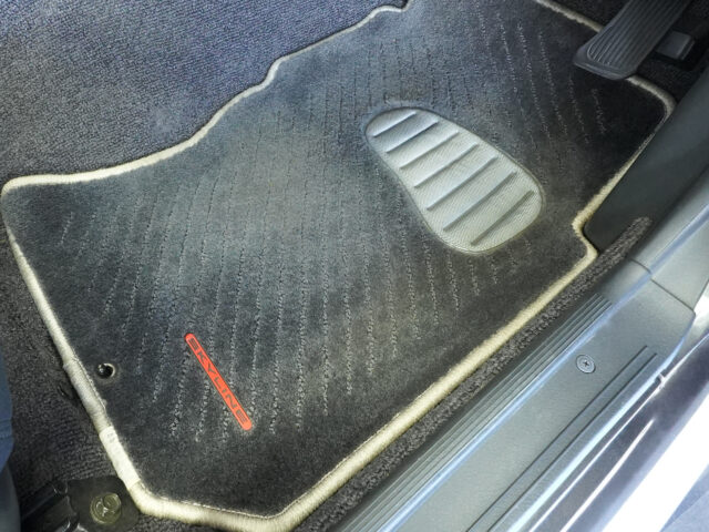 スカイライン GT-R BNR32 ガングレーメタリック