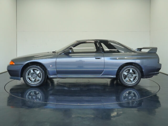 スカイライン GT-R BNR32 ガングレーメタリック