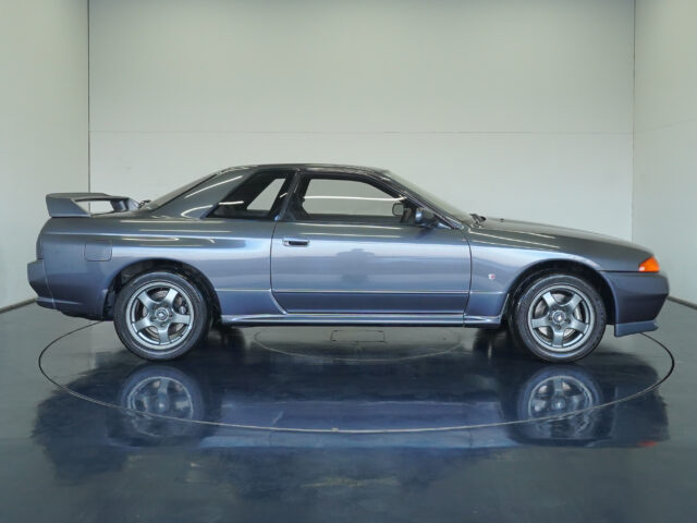 スカイライン GT-R BNR32 ガングレーメタリック