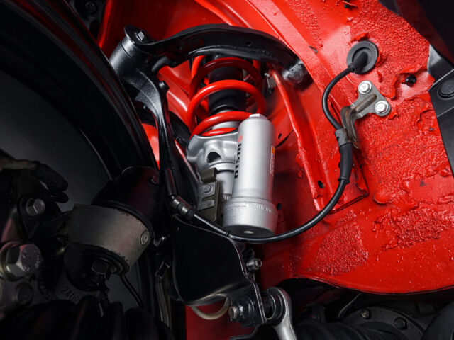 スカイライン　GT-R　アクティブレッド　BNR34-001041