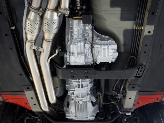 スカイライン　GT-R　アクティブレッド　BNR34-001041