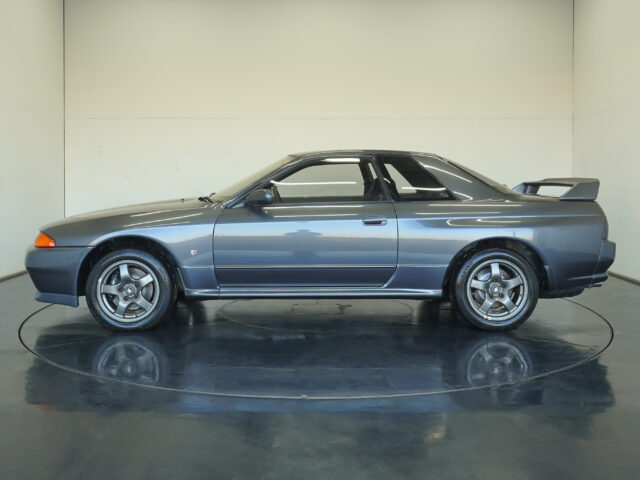 スカイライン GT-R BNR32 ガングレーメタリック