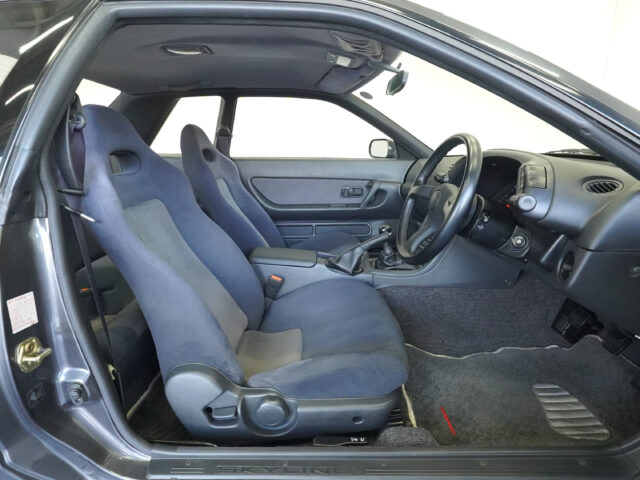 スカイライン GT-R BNR32 ガングレーメタリック