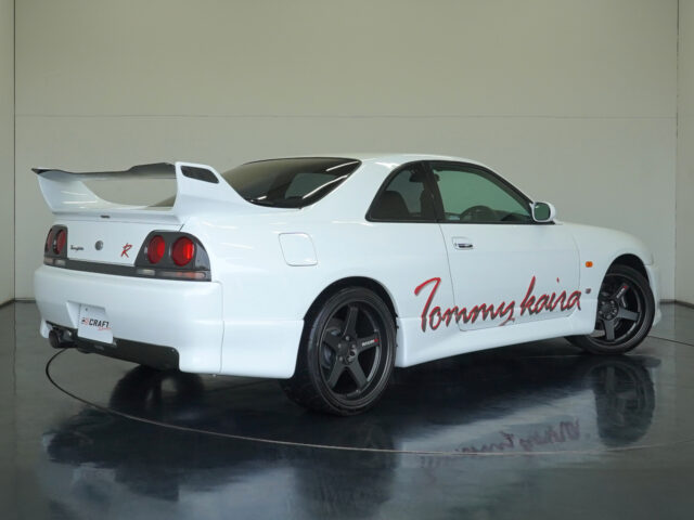 スカイライン　GT-R　トミーカイラ　ホワイト　BCNR33-024559