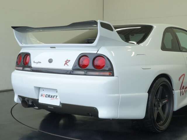 スカイライン　GT-R　トミーカイラ　ホワイト　BCNR33-024559