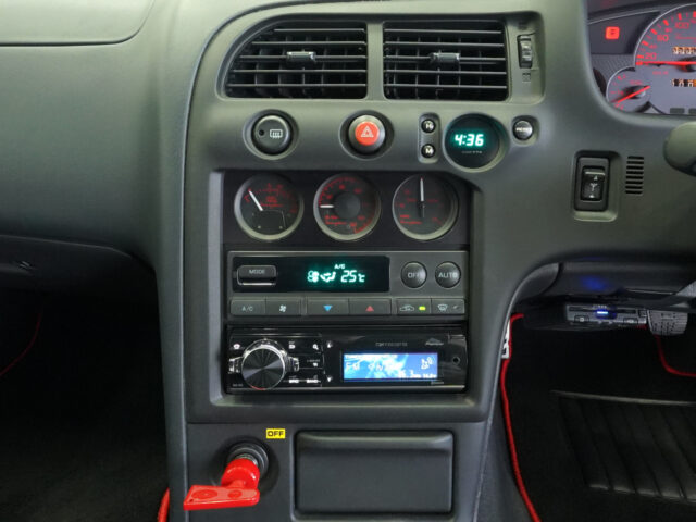 スカイライン　GT-R　トミーカイラ　ホワイト　BCNR33-024559