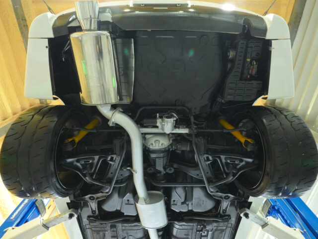 スカイライン　GT-R　トミーカイラ　ホワイト　BCNR33-024559