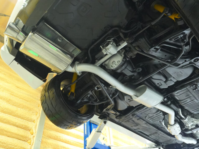 スカイライン　GT-R　トミーカイラ　ホワイト　BCNR33-024559