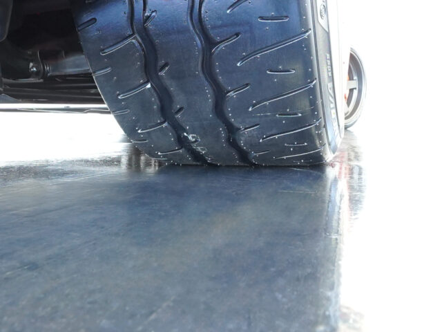 スカイライン　GT-R　アクティブレッド　BNR34-001041