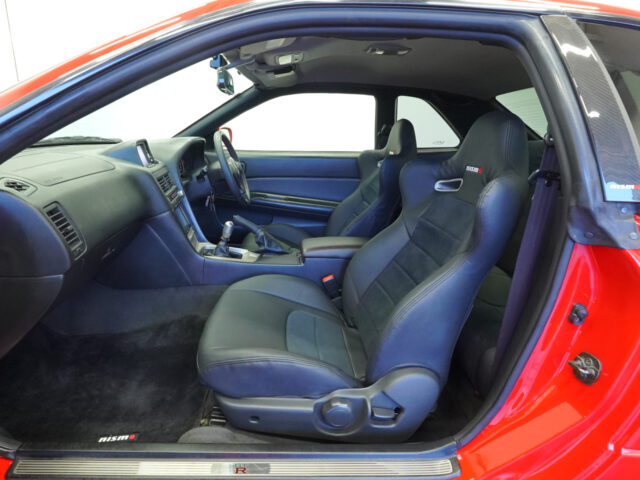 スカイライン　GT-R　アクティブレッド　BNR34-001041