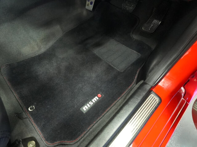 スカイライン　GT-R　アクティブレッド　BNR34-001041