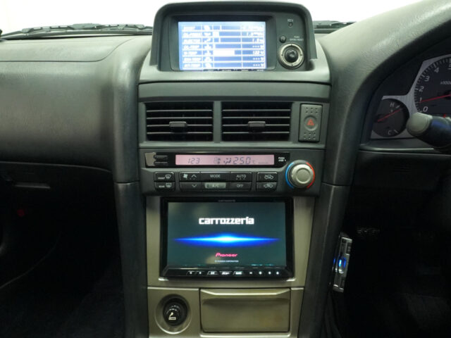 スカイライン　GT-R　アクティブレッド　BNR34-001041