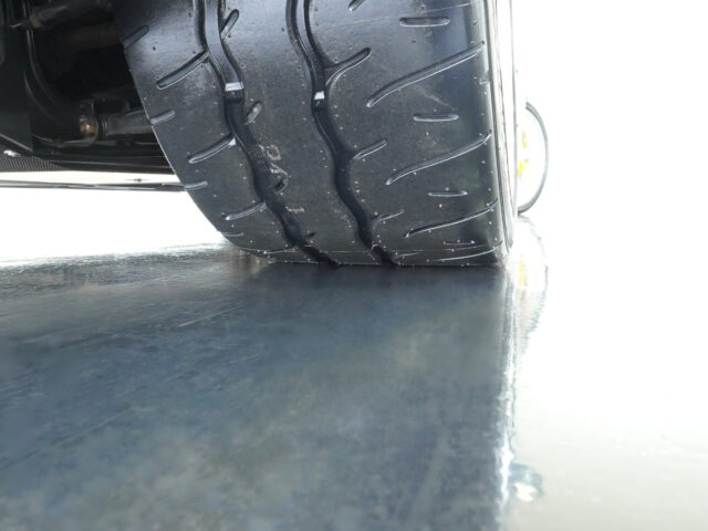 スカイライン　GT-R Vスペック　ミッドナイトパープルⅢ　BNR34-006030