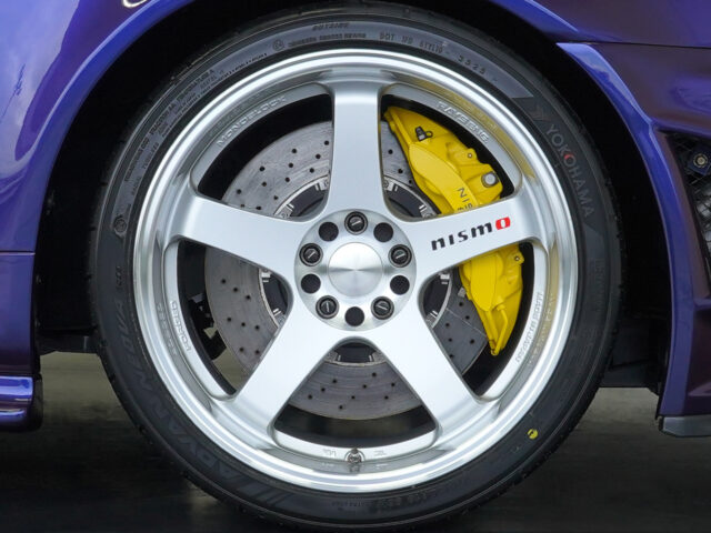 スカイライン　GT-R Vスペック　ミッドナイトパープルⅢ　BNR34-006030