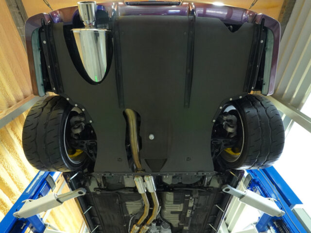 スカイライン　GT-R Vスペック　ミッドナイトパープルⅢ　BNR34-006030