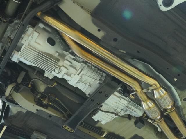 スカイライン　GT-R Vスペック　ミッドナイトパープルⅢ　BNR34-006030