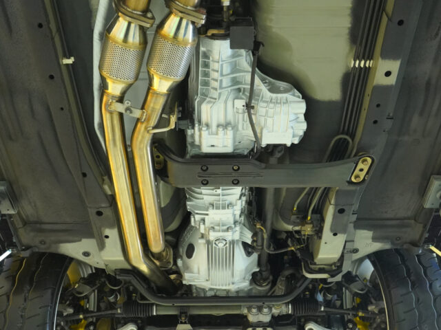 スカイライン　GT-R Vスペック　ミッドナイトパープルⅢ　BNR34-006030