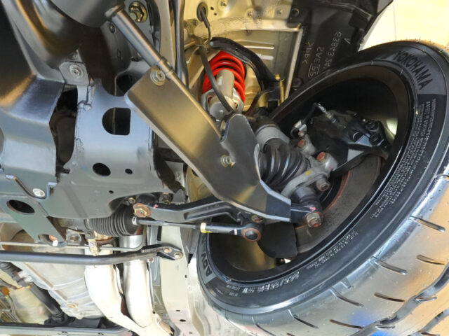 スカイライン　GT-R　Vスペック　スパークシルバー　BCNR33-001118