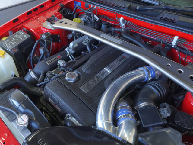 スカイライン　GT-R　アクティブレッド　BNR34-001041