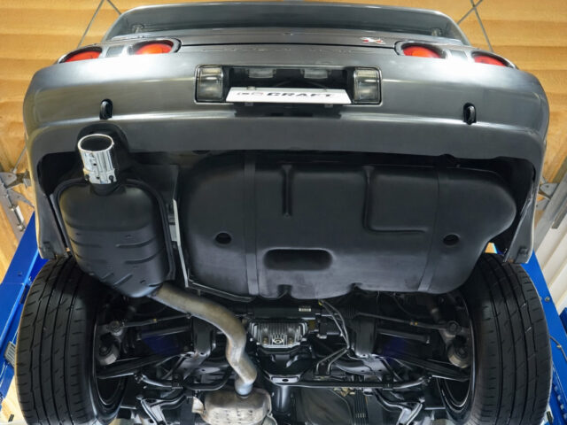 スカイラインGT-R NISMO　ガングレーメタリック　BNR32-100060