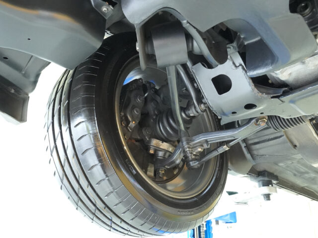 スカイラインGT-R NISMO　ガングレーメタリック　BNR32-100060