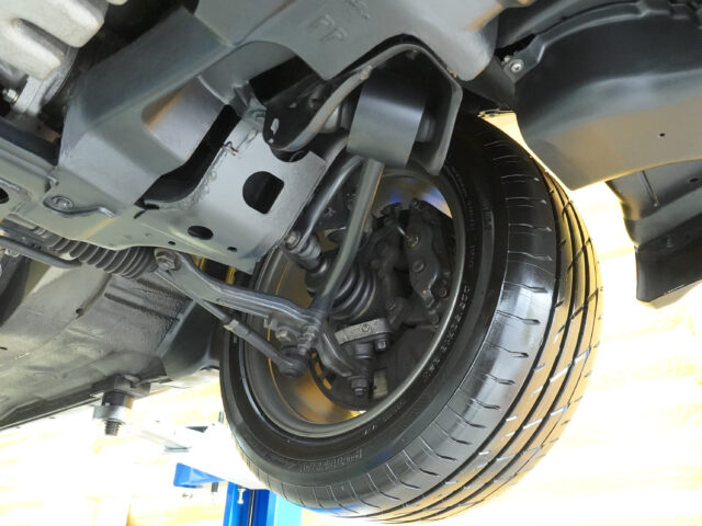 スカイラインGT-R NISMO　ガングレーメタリック　BNR32-100060