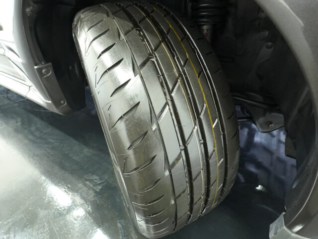 スカイラインGT-R NISMO　ガングレーメタリック　BNR32-100060