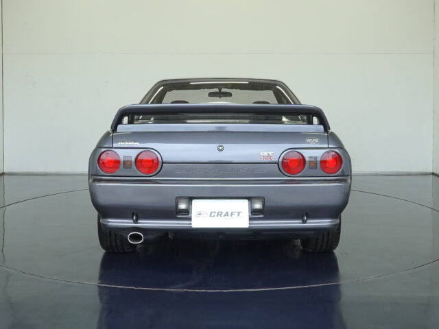 スカイラインGT-R NISMO　ガングレーメタリック　BNR32-100060