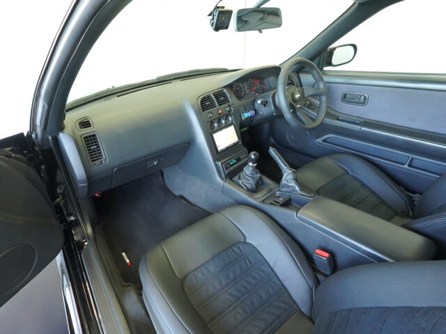 スカイライン GT-R Vスペック BCNR33 ブラック