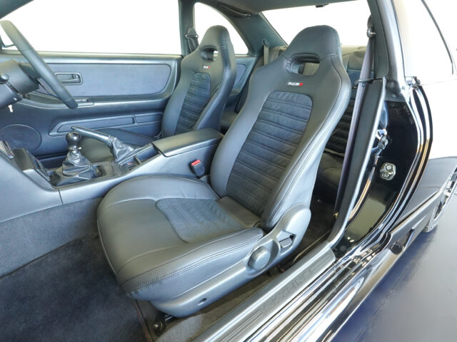 スカイライン GT-R Vスペック BCNR33 ブラック