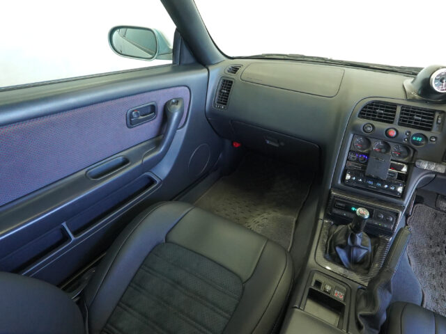 スカイライン GT-R Vスペック BCNR33 ソニックシルバー