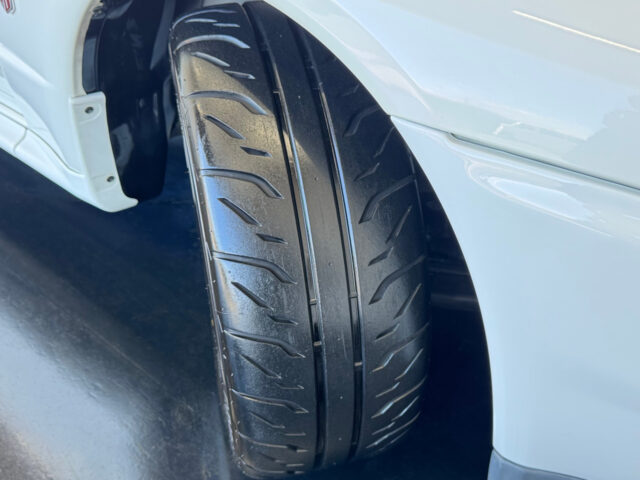 スカイライン GT-R VスペックⅡ BNR32 クリスタルホワイト