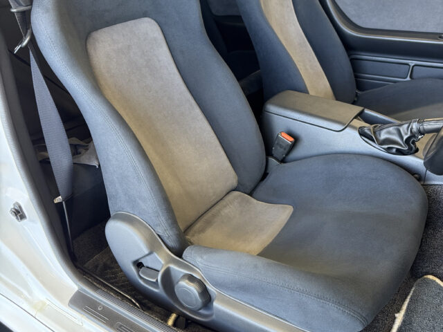 スカイライン GT-R VスペックⅡ BNR32 クリスタルホワイト