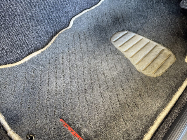 スカイライン GT-R VスペックⅡ BNR32 クリスタルホワイト