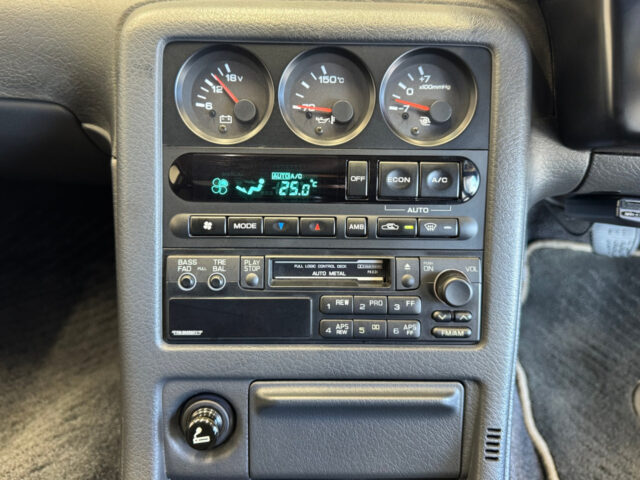 スカイライン GT-R VスペックⅡ BNR32 クリスタルホワイト