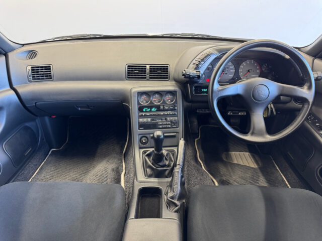 スカイライン GT-R VスペックⅡ BNR32 クリスタルホワイト