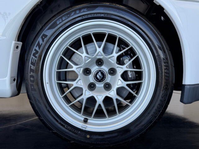 スカイライン GT-R VスペックⅡ BNR32 クリスタルホワイト